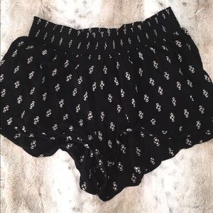 Mossimo fabric shorts